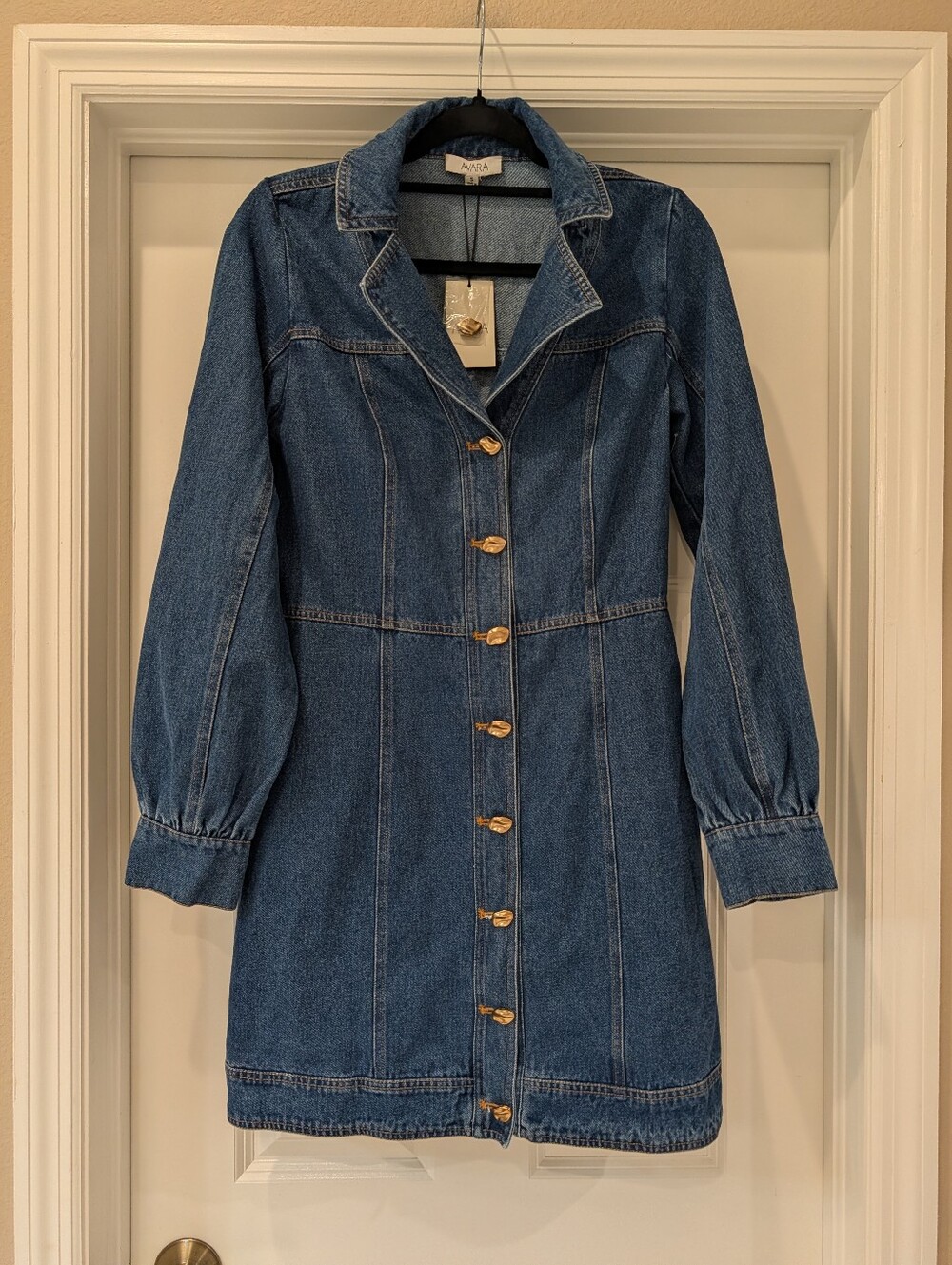 Avara Adrienne Denim Button Front Dress Size Small NWT
